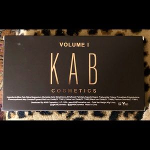 🌻 3/$25 Kab Cosmetics Contour Palette Volume 1